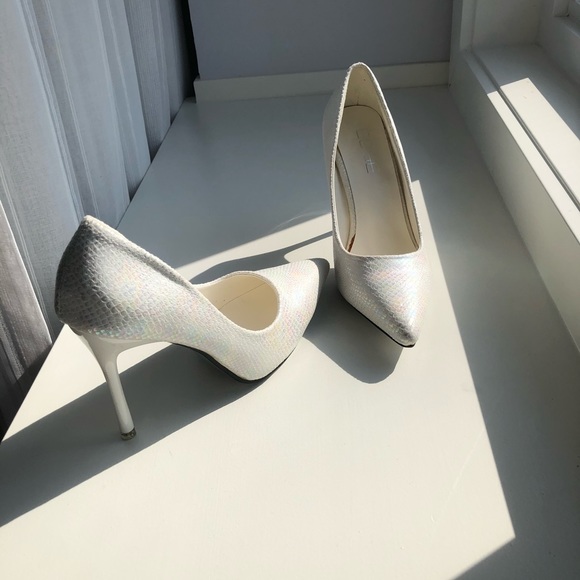 edge Shoes - Brand New white pumps